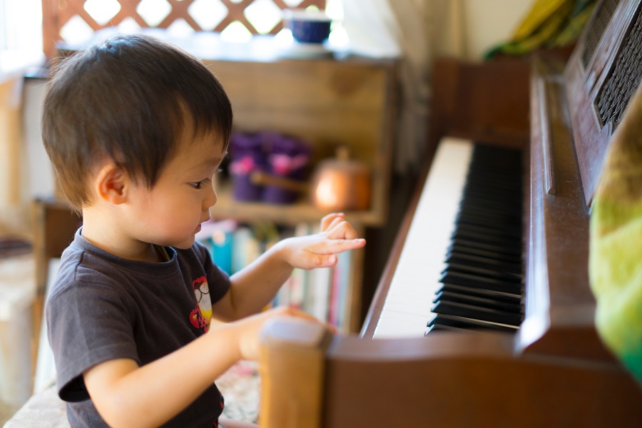 子供のピアノの習い事